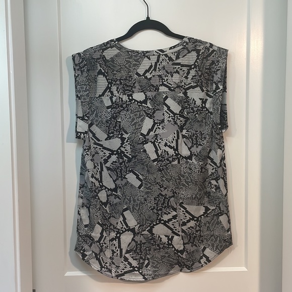 Nordstrom Trouvé Snakeskin Top - Picture 3 of 5